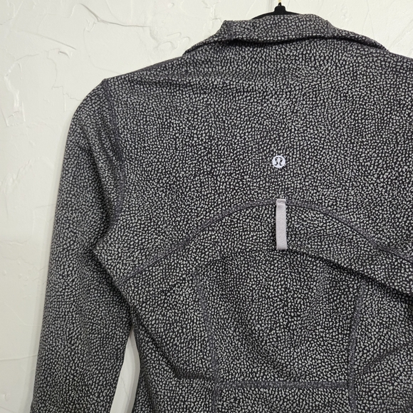 Lululemon Gray Speckled Define Jacket - Picture 10 of 14